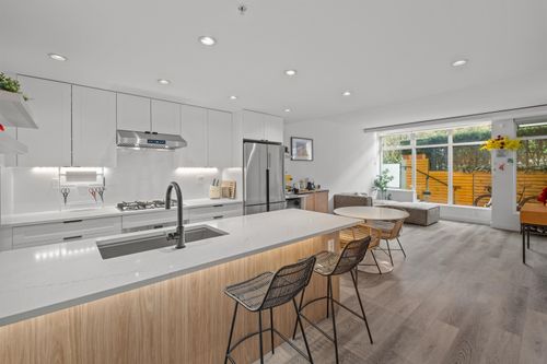 2405 Heather St, Vancouver, BC, V5Z0B9 | Card Image