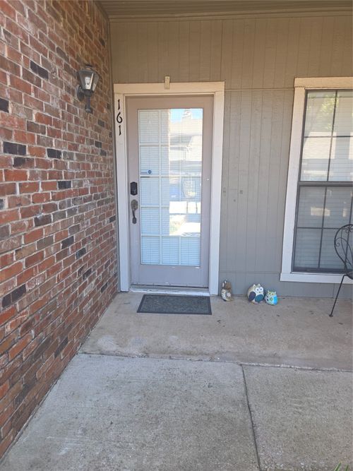 161-400 Pebble Way, Arlington, TX, 76006-3576 | Card Image