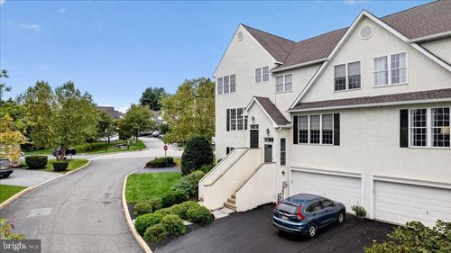 701 Whispering Brooke Dr, NEWTOWN SQUARE, PA, 19073-2750 | Card Image
