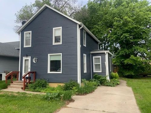 1212 Sibley St, Hastings, MN, 55033-2824 | Card Image