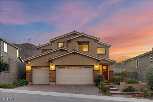 381 Oakey Crest Ridge St, Henderson, NV, 89012-4917 | Card Image