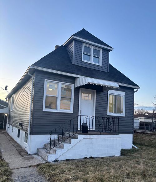 5042 Reading Ave, East Chicago, IN, 46312-3650 | Card Image