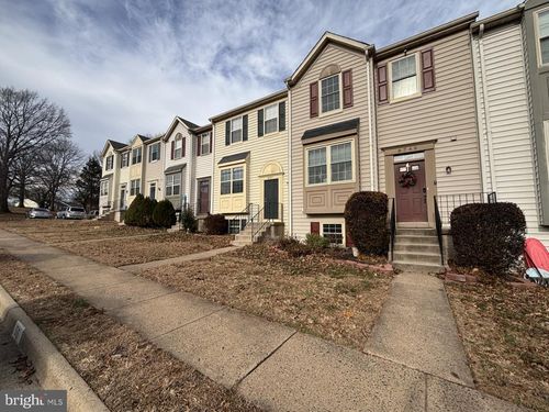 8753 Deblanc Pl, Manassas, VA, 20110-7065 | Card Image