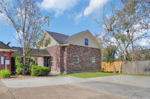 2202 Koster Rd, Alvin, TX, 77511-4777 | Card Image