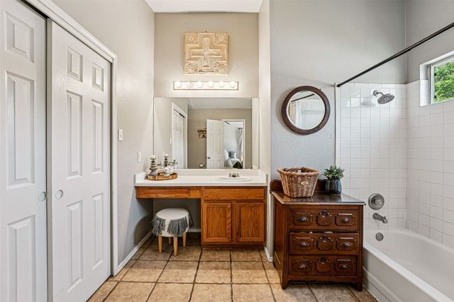 5962 Steiner, House other with 3 bedrooms, 2 bathrooms and 4 parking in Kyle TX | Image 17