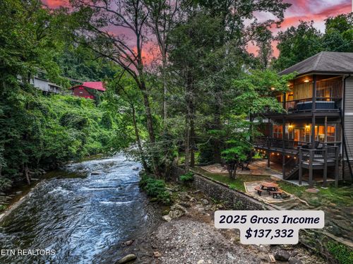 510 Hemlock St, Gatlinburg, TN, 37738-3000 | Card Image