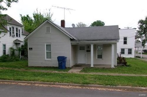 202 N 3rd St, Elsberry, MO, 63343-1319 | Card Image