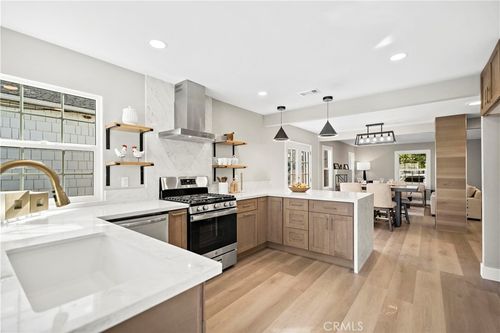 3746 Gardenia Ave, Long Beach, CA, 90807-4340 | Card Image