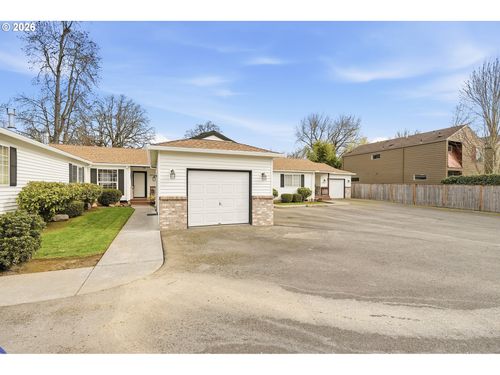 13714 Se Linden Ln, Milwaukie, OR, 97222-8517 | Card Image