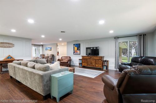 1802 Harvey Dr, Williamston, MI, 48895-9670 | Card Image
