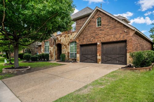 2260 Fernspring Dr, Round Rock, TX, 78665-5635 | Card Image