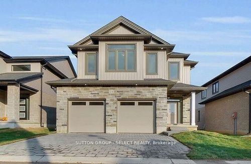 17-7966 Fallon Dr, Granton, ON, N0M1V0 | Card Image