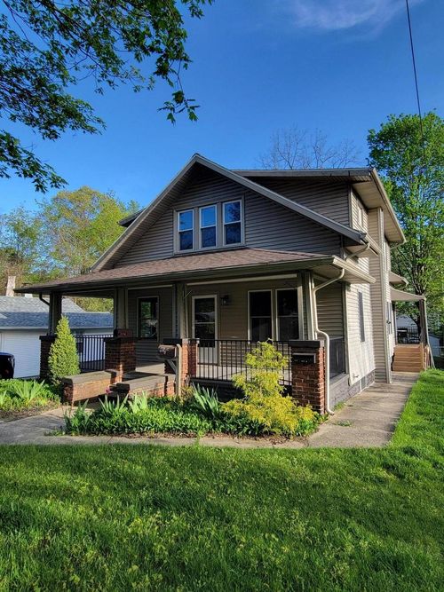 b-812 Clay St, Niles, MI, 49120-2980 | Card Image