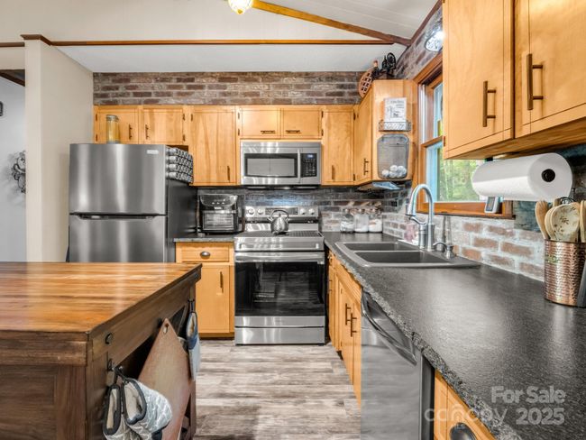 245 Chalet Rd, House other with 3 bedrooms, 3 bathrooms and null parking in Lake Lure NC | Image 18