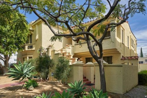 150 N La Peer Dr, Beverly Hills, CA, 90211-1902 | Card Image