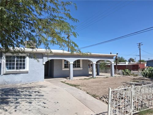 606 Smoketree Dr, El Centro, CA, 92243 | Card Image