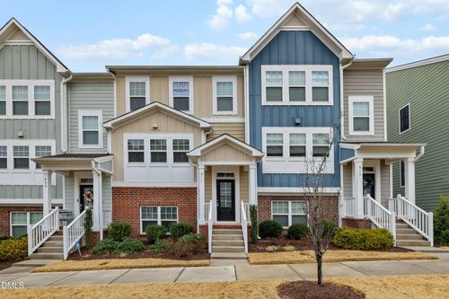 811 Winter Meadow Dr, Wake Forest, NC, 27587-1929 | Card Image