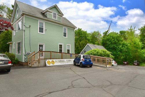 600 Center St, Manchester, CT, 06040-3920 | Card Image