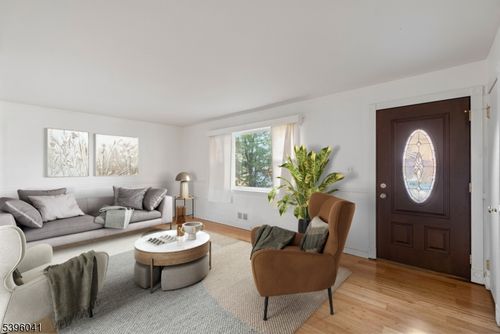 1208 Moffett Ave, Plainfield, NJ, 07060-3215 | Card Image