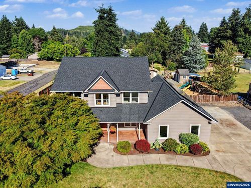 764 3rd St, Lyons, OR, 97358-2131 | Card Image