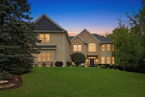 39675 Orchard Bluff Ln, Wadsworth, IL, 60083-9116 | Card Image