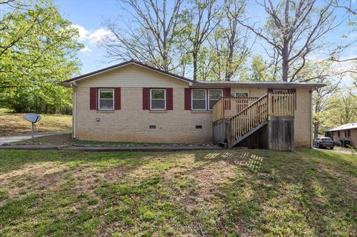 111 Bern St, Waverly, TN, 37185-1201 | Card Image