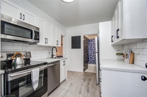 2-255 Raglan St, Woodstock, ON, N4S1W9 | Card Image