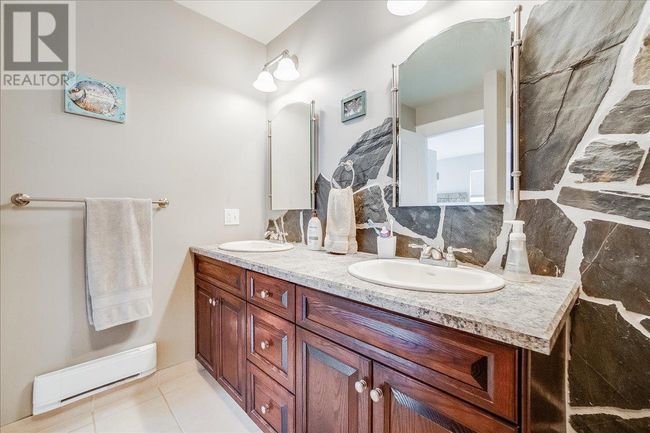 3829 Aaron Rd, House other with 2 bedrooms, 2 bathrooms and 3 parking in Bonnington BC | Image 42