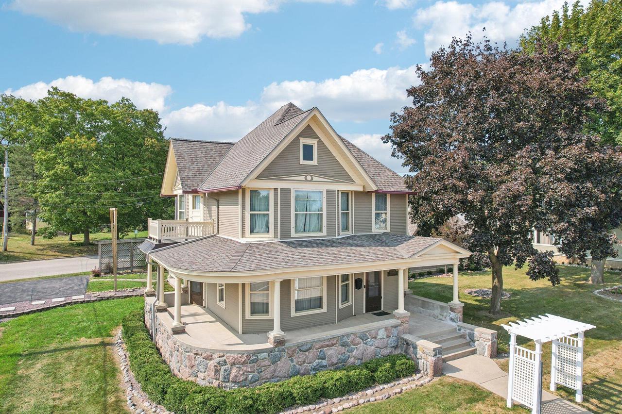 Center St, Waterford, WI 53185