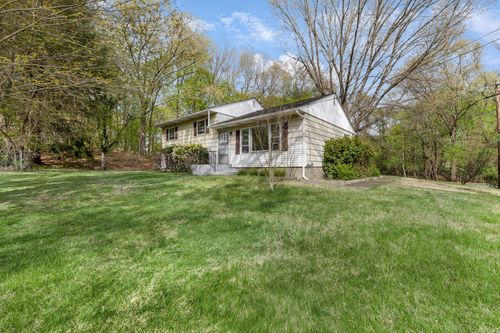 43 Rose Pl, Central Valley, NY, 10917-3617 | Card Image