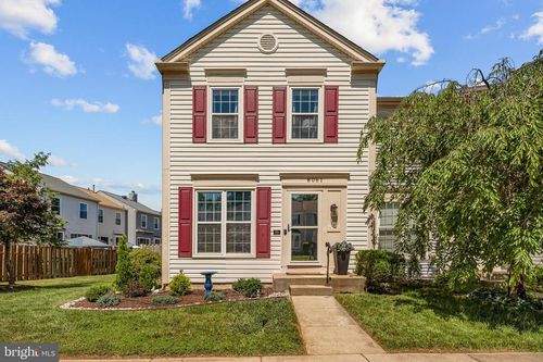 8061 Topper Ct, ALEXANDRIA, VA, 22315-5014 | Card Image