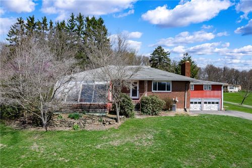 349 Dinnerbell Rd, Butler, PA, 16002-8865 | Card Image