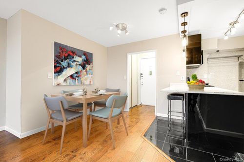 apt-14o-70-25 Yellowstone Blvd, Forest Hills, NY, 11375-3174 | Card Image