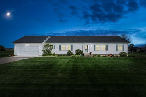 70915 Sterling Dr, Edwardsburg, MI, 49112-8308 | Card Image