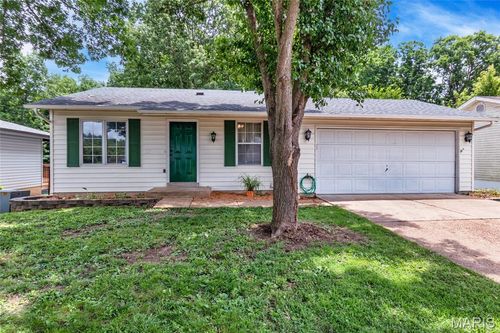91 Elk Run Dr, Eureka, MO, 63025-1210 | Card Image
