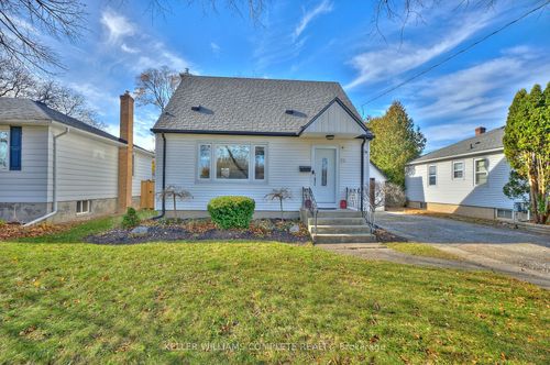 19 Else St, St Catharines, ON, L2N2B9 | Card Image