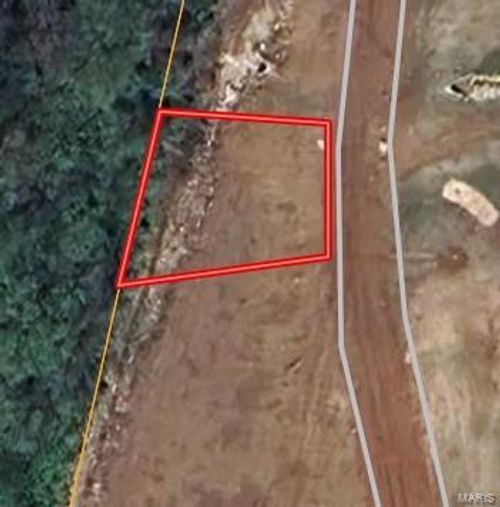 348 Wilmer Meadow Dr, Wentzville, MO, 63385-4401 | Card Image