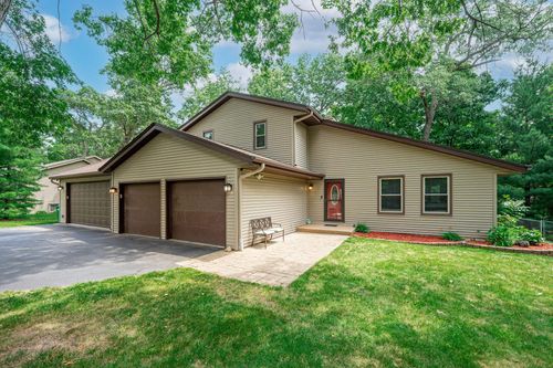 13739 Briarwood Ln, ROSCOE, IL, 61073-8456 | Card Image