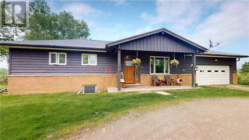 26 Hall St, Gore Bay, ON, P0P1H0 | Card Image