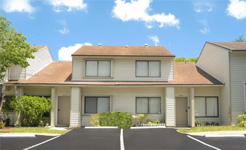 3534 Nw 98th Ter, Sunrise, FL, 33351-8613 | Card Image