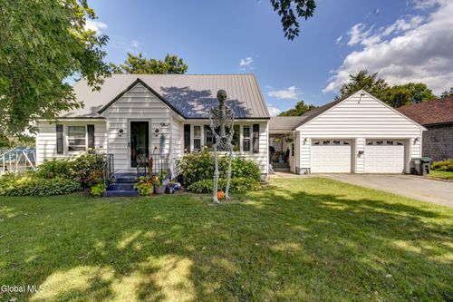 5 Lipe Pl, Canajoharie, NY, 13317-1306 | Card Image