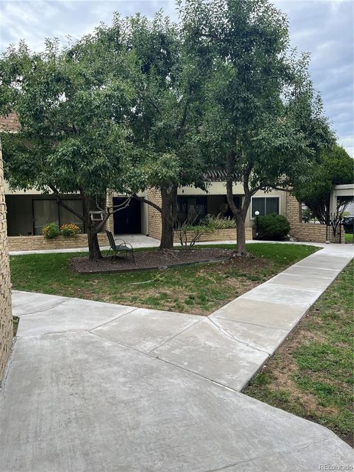 204-5882 E Ithaca Pl, Denver, CO, 80237-1162 | Card Image