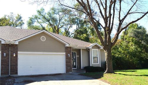 3101 Ne 63 Terrace, Gladstone, MO, 64119 | Card Image
