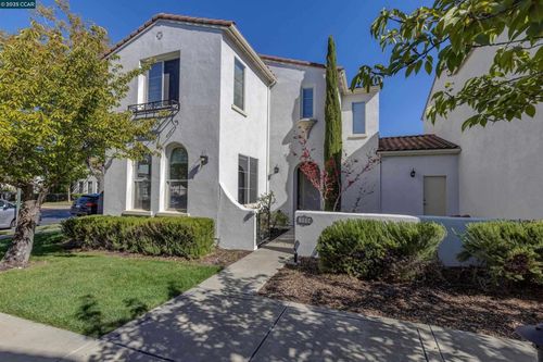 2000 Amaryllis Cir, San Ramon, CA, 94582-5136 | Card Image