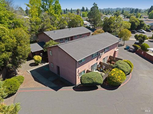 7488 Bridgit Dr, Rohnert Park, CA, 94928-3716 | Card Image