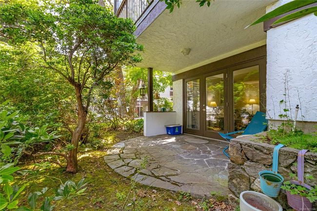 Covered private patio | Image 19