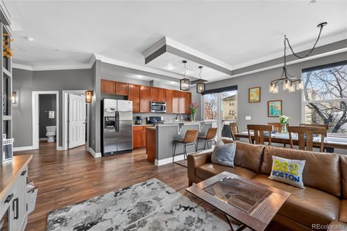 302-1700 N Emerson St, Denver, CO, 80218-1400 | Card Image