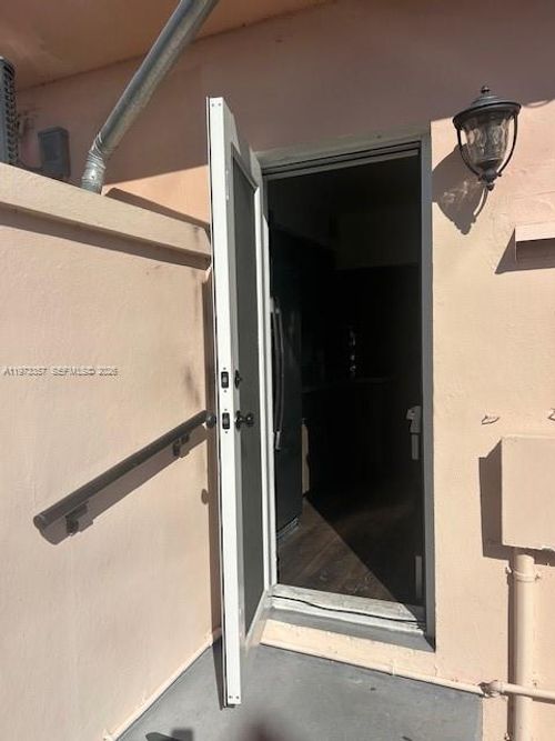 5-1785 Calais Dr, Miami Beach, FL, 33141-3539 | Card Image