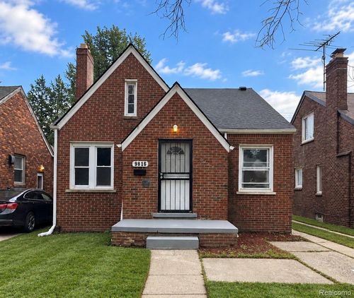 9816 Balfour Rd, Detroit, MI, 48224-2509 | Card Image