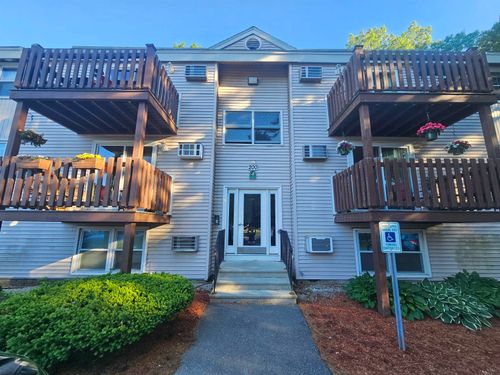 12-200 Circle Road, Manchester, NH, 03103 | Card Image